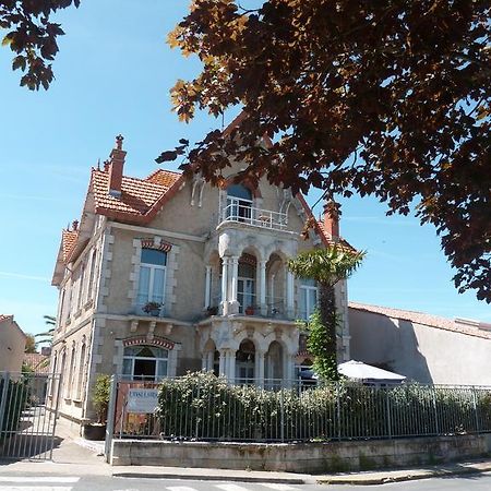 Chambres D'Hotes L'Insulaire Saint-Denis-dʼOléron Exterior foto