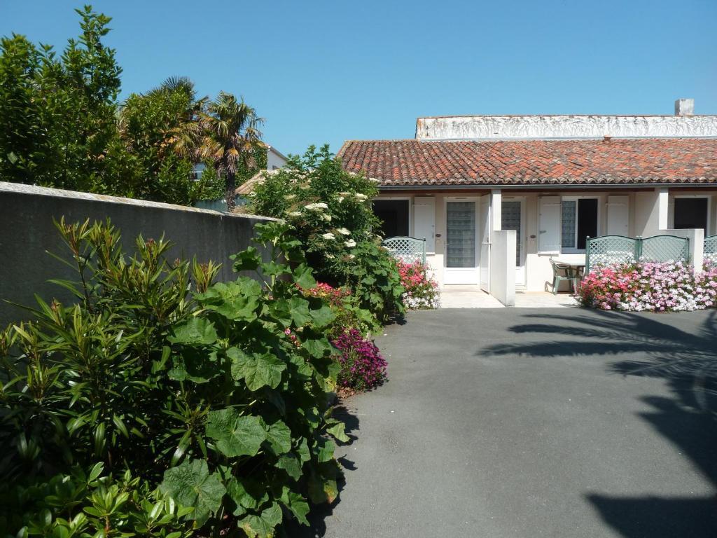 Chambres D'Hotes L'Insulaire Saint-Denis-dʼOléron Exterior foto